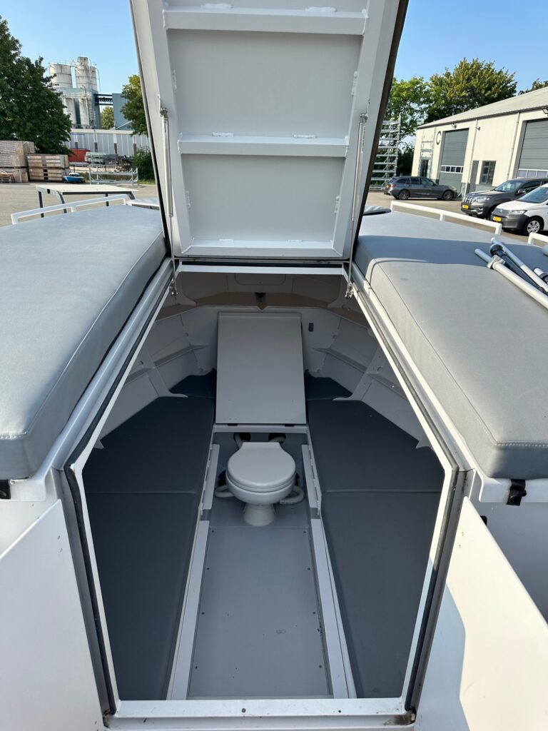Elektrisch toilet onder de bank, LEKKER Damsko 750 #111